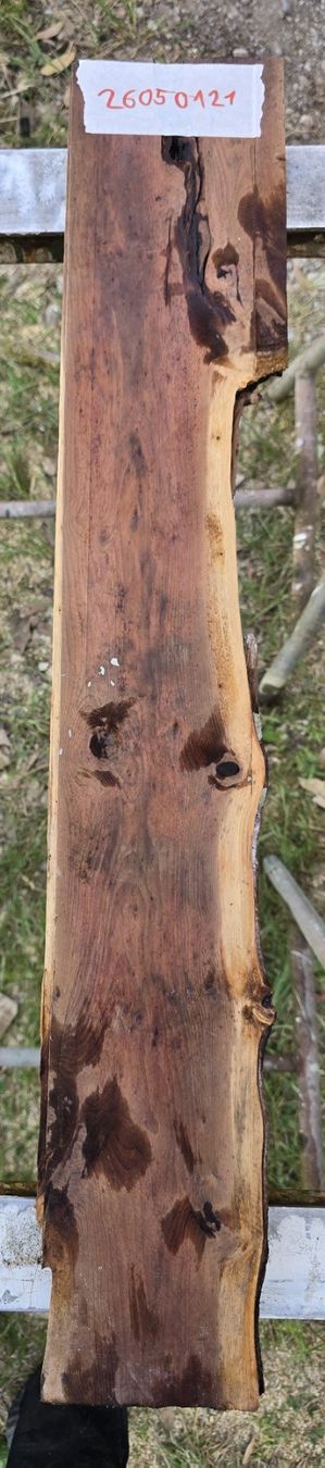 Holzartikel: Altes Holzbrett  – Gebraucht aus Rorschacherberg von snOOpydOg11