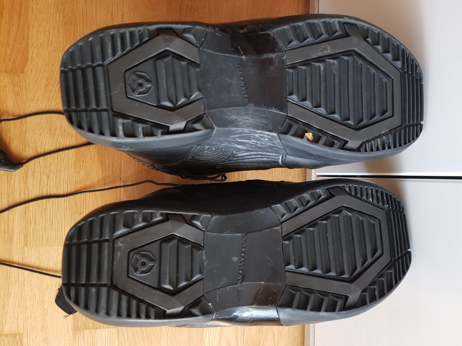 Salomon Scarpe da uomo: Snowboardschuhe Gr:42 – Usato da Morens FR venduto da Kiscica 4