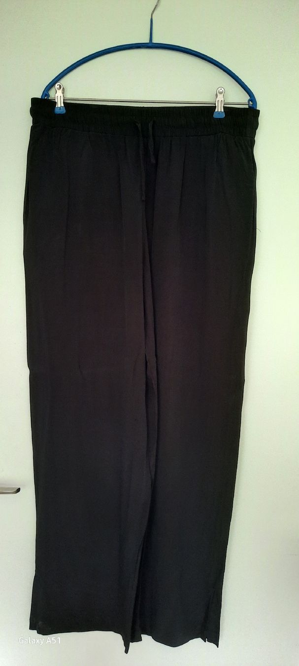 Opus Pantaloni: OPUS Sommerhose schwarz Gr 42 – Nuovo (secondo la descrizione) da Wädenswil venduto da H2H_Secondhandshop 1