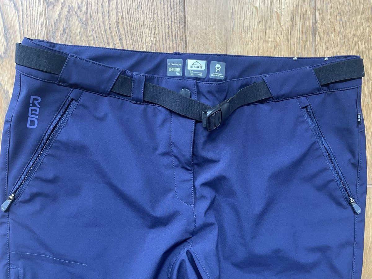 Mckinley Pantaloni: Softshellhose Wanderhose wasserdicht Mc Kinley gr. 42 – Usato da Recherswil venduto da grafics 2