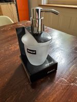 Seifenspender mit Metallpumpe weiss frosted/chrom