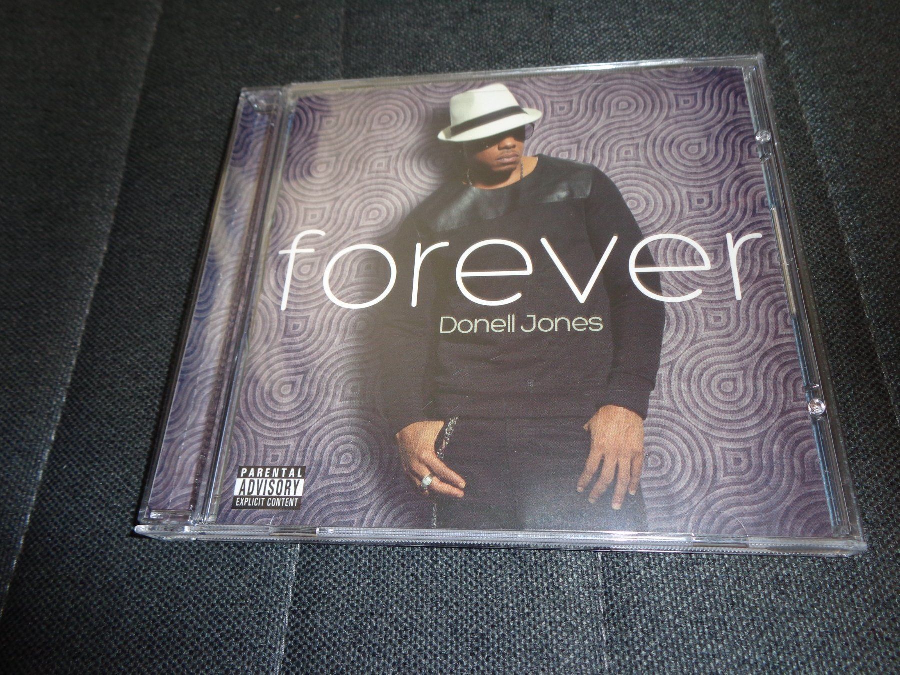 CD: Donell Jones - Forever CD – Usato da Olten venduto da Disc-Ausverkauf