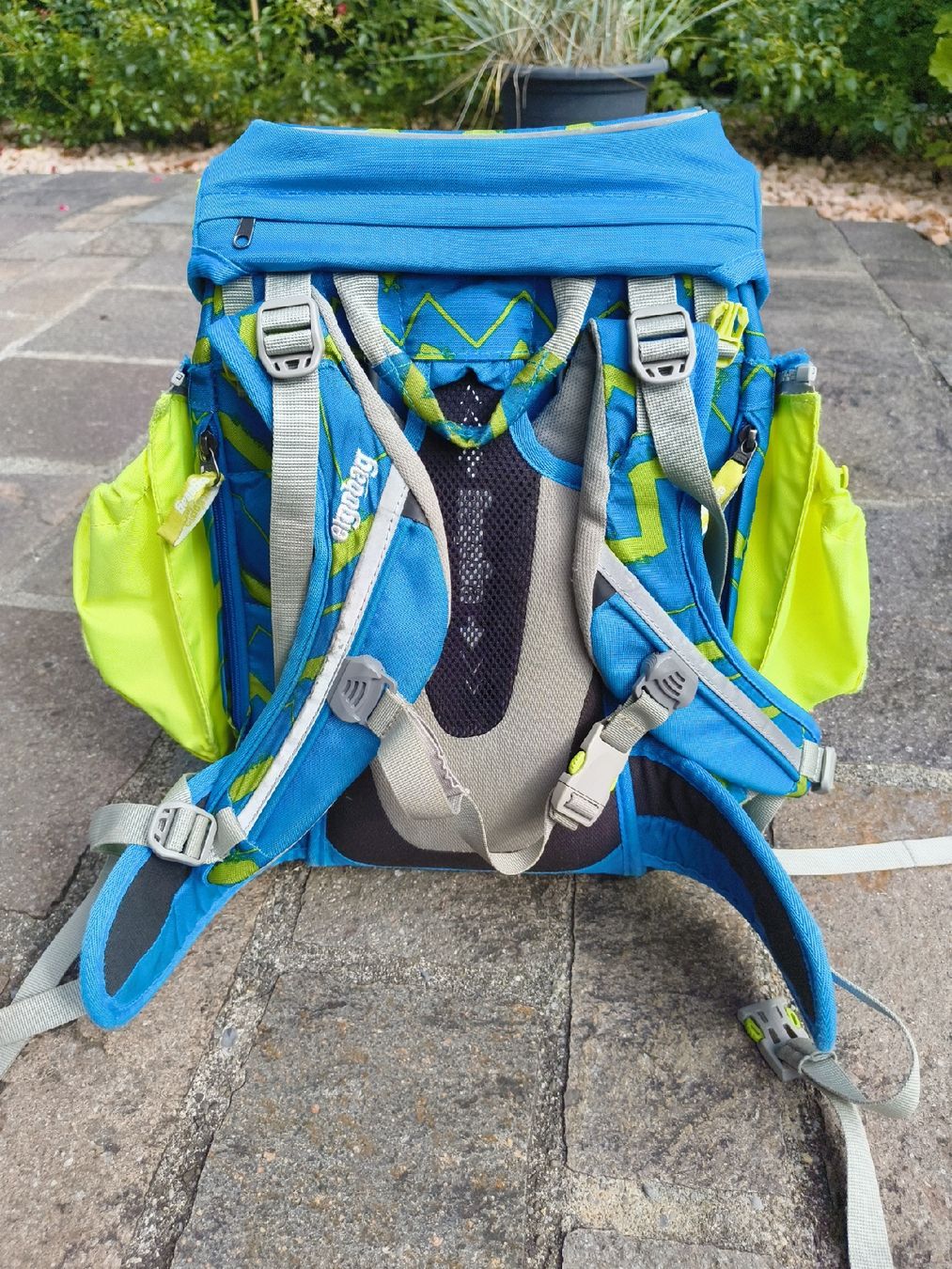 Ergobag Borse & Zaini: Ergobag Schulrucksack mit Zubehör – Usato da Waltenschwil venduto da Souly 1