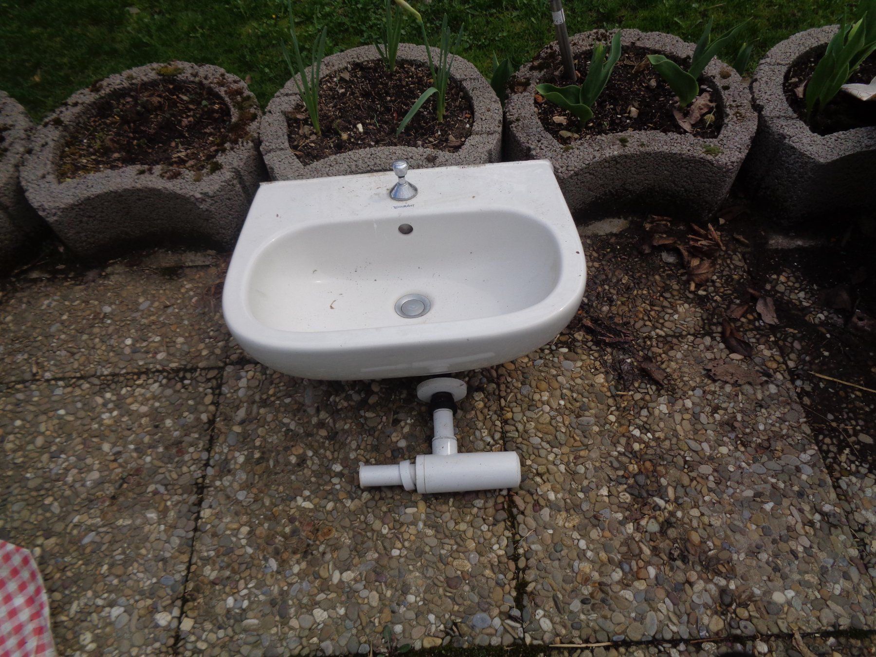 Mobili per bagno: Lavabo – Usato da Wolhusen venduto da S.Bucher