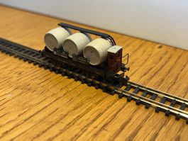 M1336: Güterwagen mit Fässer beladen (Spur N)