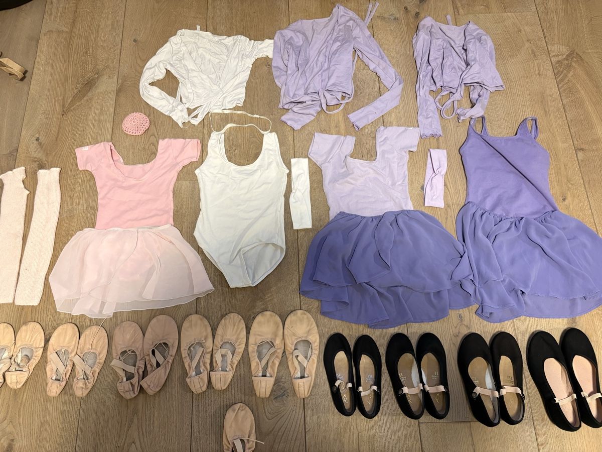 Bloch Lotti & Set di vestiti: Ballett Blocher 4-8J – Usato da Birmensdorf ZH venduto da Duraj