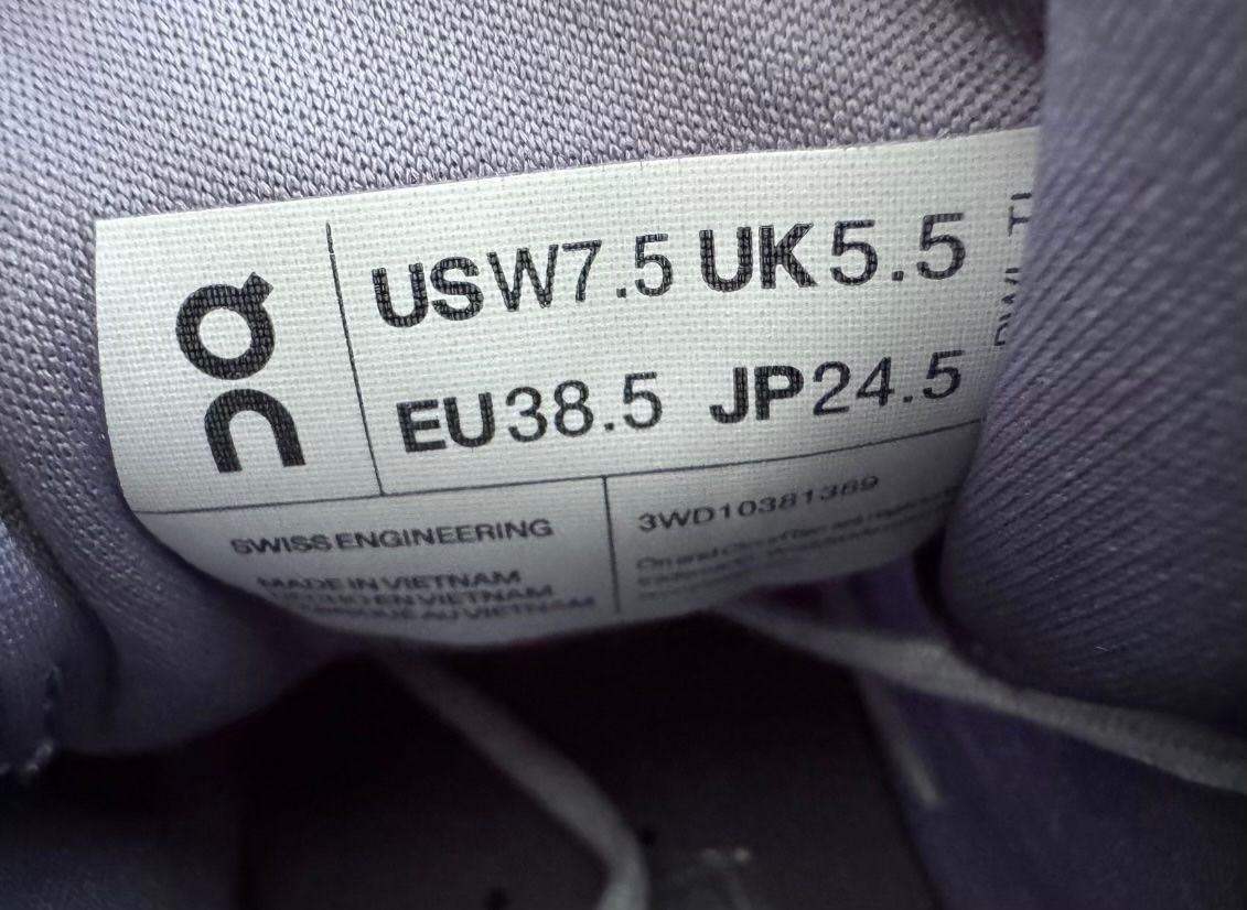 On Damenschuhe: On Schuhe Gr 38.5 – Gebraucht aus Winterthur von EasyRS 5