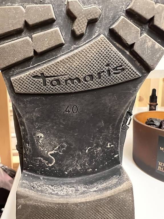 Damenschuhe: Stiefel schwarz GR 41 – Gebraucht aus Saas im Prättigau von cla_289l 2