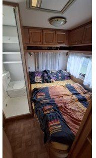 Knaus Veicoli da campeggio: Wohnwagen Knaus Azur 495 – Usato da Menziken venduto da CorinneKoller 5