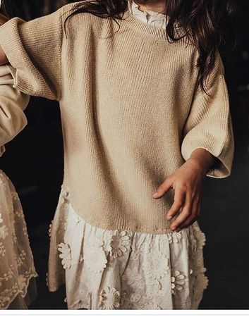 NEU Strick-Kleid 122/128 Baje