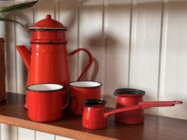Set vintage cafetière complète  - tasses - pot- en émail 