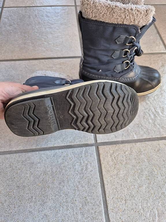 Scarpe per ragazzi: Sorel Winterstiefel – Usato da Susten venduto da Kht_formidable 2