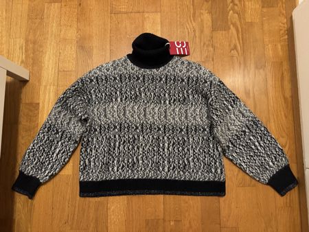 Wollpullover Esprit 25% Wolle, 11% Mohair. Grösse XS. NEU!