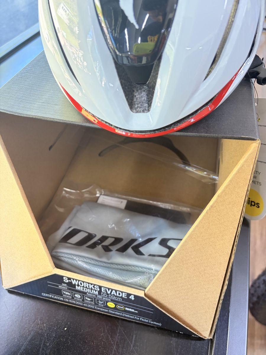 Specialized Caschi: S-Works Evade 4 – Nuovo e nell'imballaggio originale da Claro venduto da car_8wmv 3