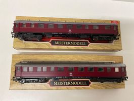 Liliput H0, 82900 zwei Gesellschaftswagen der DB, Bespielt