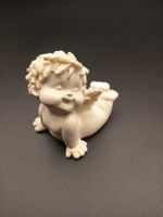Engel Figur liegend aus Keramik gebrauchter Zustand