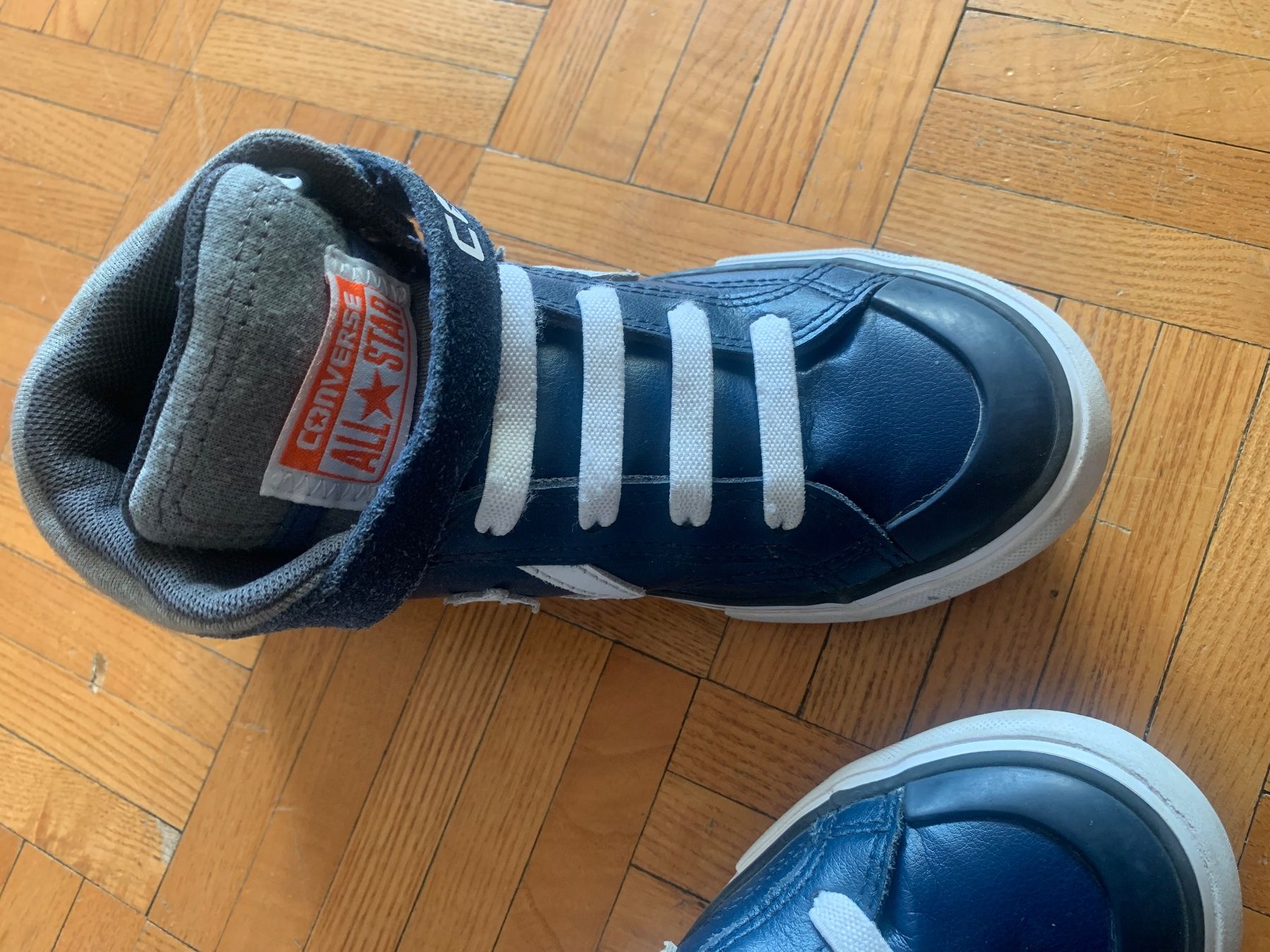 Converse Scarpe da uomo: All Star Converse 30 aus leder – Usato da Gutenswil venduto da Bregenzer8610 5