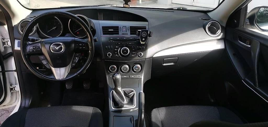 Autos: Mazda 3 Hatchback 1.6 CD Exclusive – Gebraucht aus Langenthal von Goergens10 4