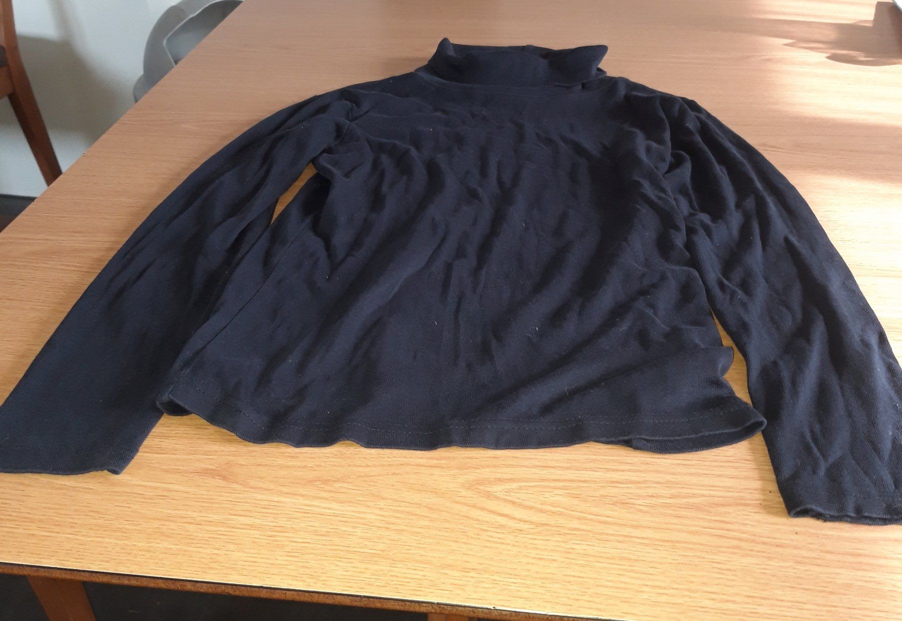 Pullover & Sweatshirts: Rollkragenpullover – Gebraucht aus wolfertswil von februartag 1