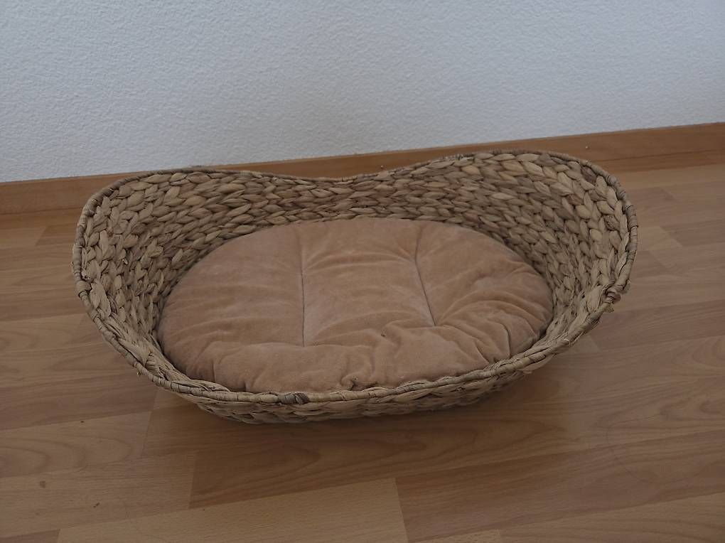Cucce & Letti: Hundekörbchen Katzenkorb – Nuovo e nell'imballaggio originale da Alpnach Dorf venduto da Mira1803