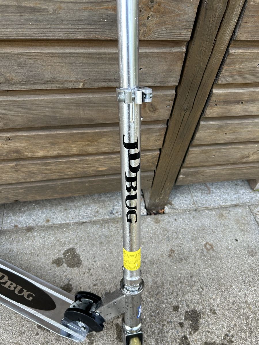 Scooters: Scooter JD Bug silber gebrauchter Zustand – Gebraucht aus Opfikon von Pam30 1