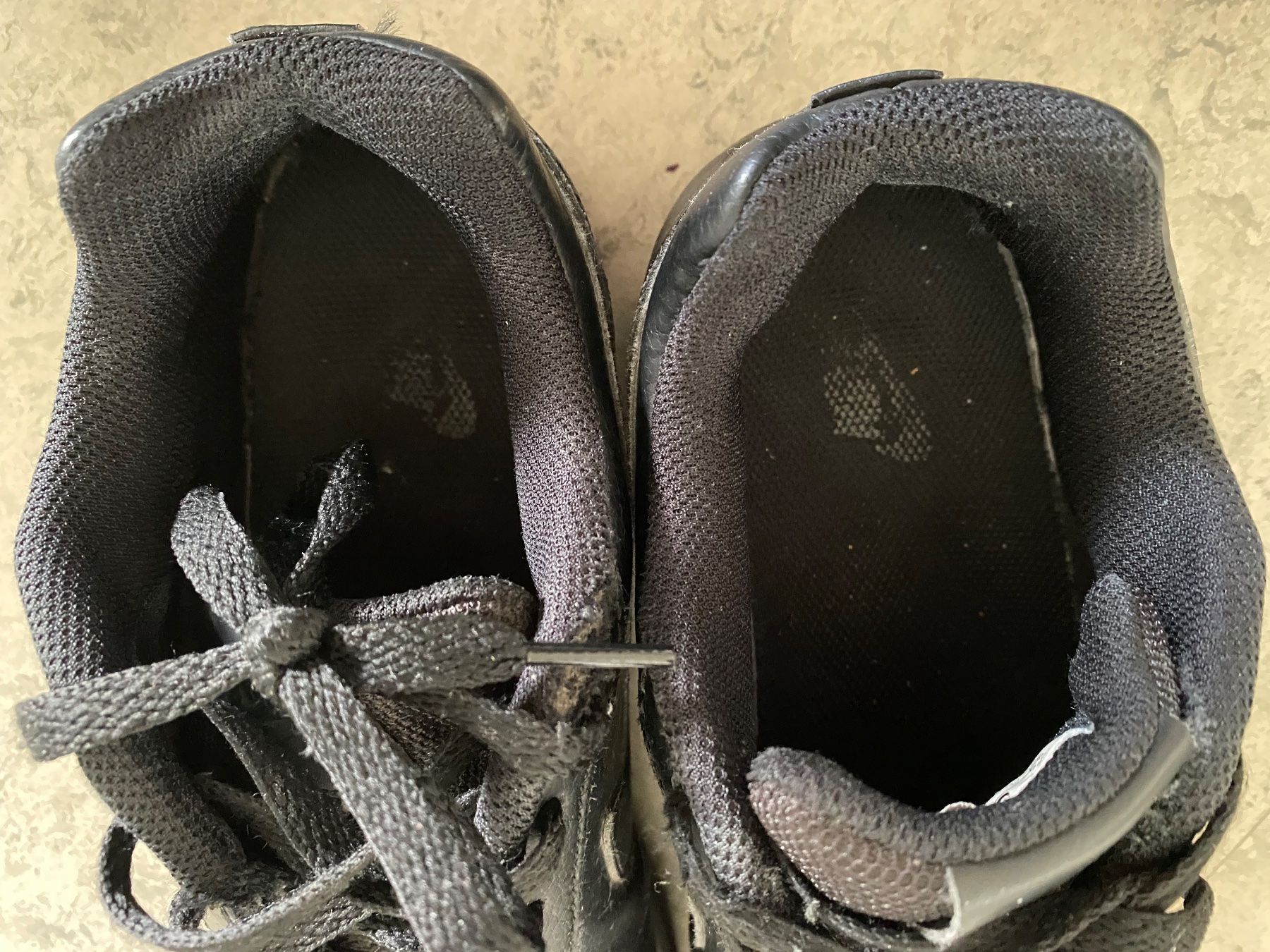 Nike Chaussures hommes: 43 Nike Schuhe schwarz – D'occasion à Zürich par Gamecards 5