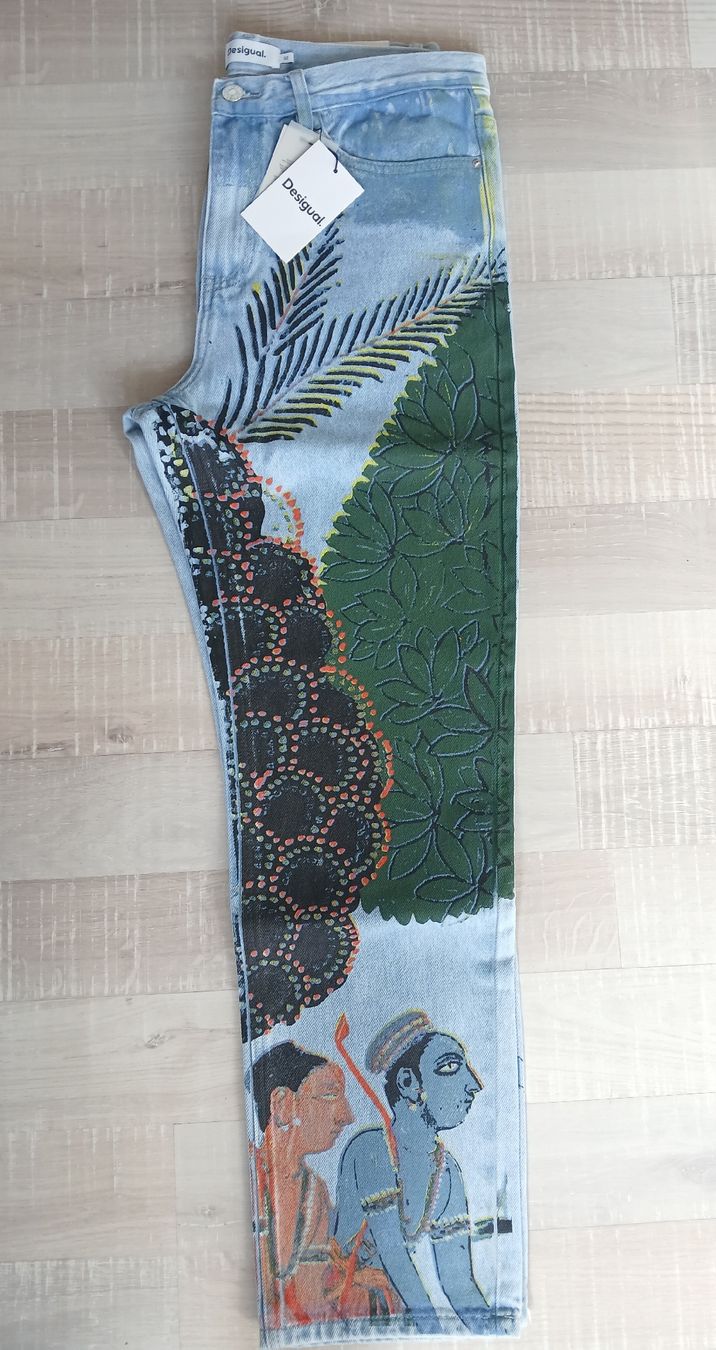 Desigual Jeans: Jean droit-blue DESIGUAL INDIA PRINT – Nuovo e nell'imballaggio originale da Tramelan venduto da Belleza82 4