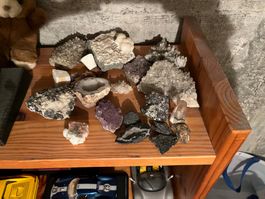 Mineralien- und Kristallsammlung