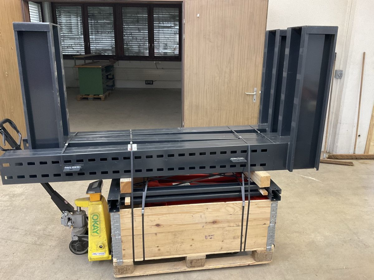 Scaffali: Kragarmregal – Usato da Ballwil venduto da dis_d2m7