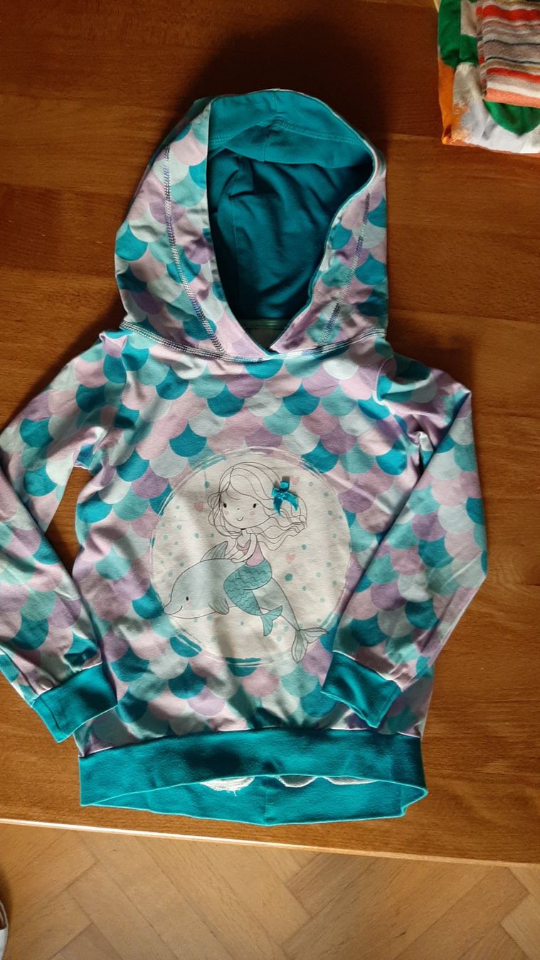 Lotti & Set di vestiti: Kleiderpaket Mädchen Gr. 110/116 – Usato da Basel venduto da dina0105 4