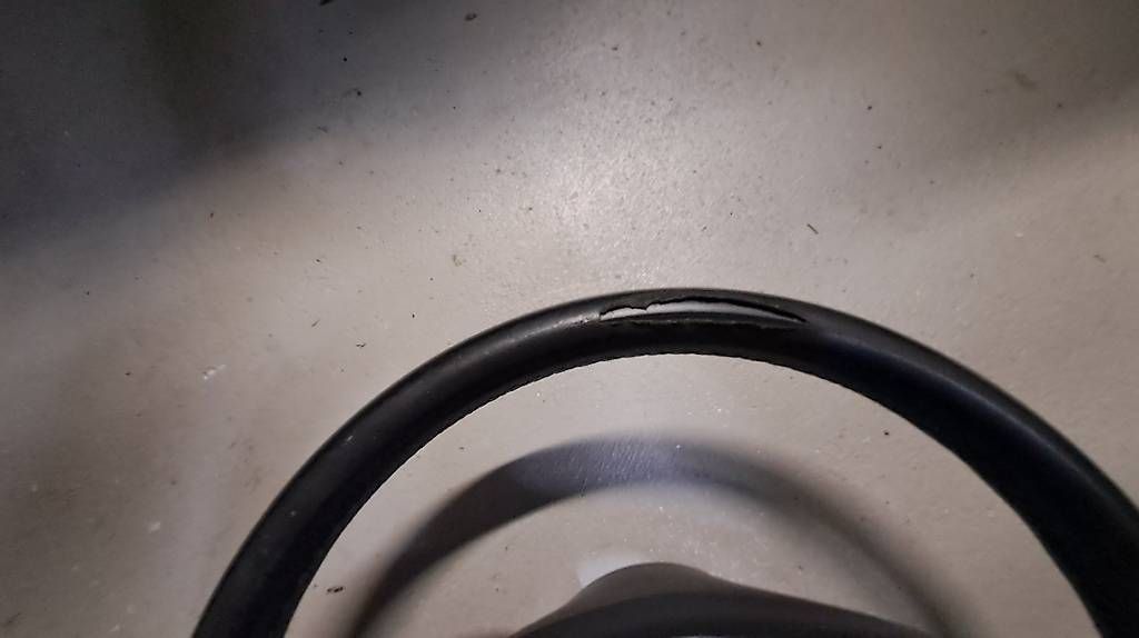 Tutti pezzi di ricambio auto: BMW E46 Lenkrad ohne Airbag – Usato da Sils im Domleschg venduto da Grischun72 1