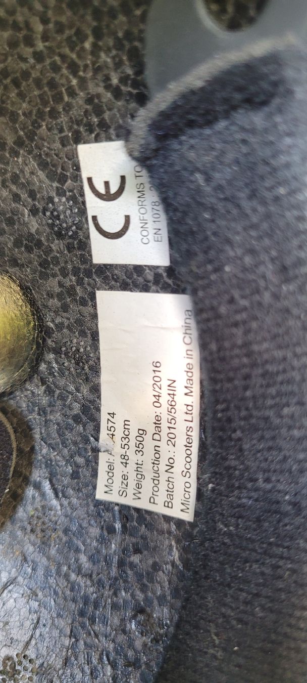Caschi: Kinderhelm Dino - Micro – Usato da Winterthur venduto da furrerlu 1