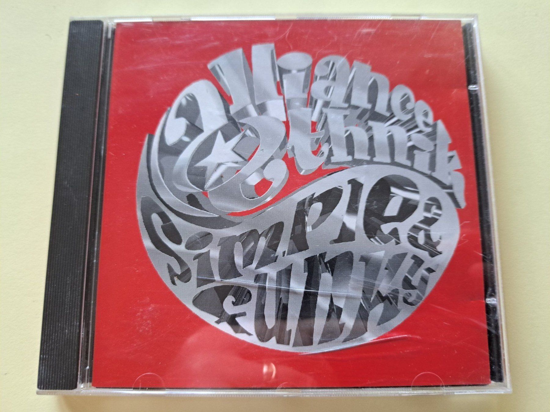 CDs: CD Alliance Etnik - Simple et Funky – D'occasion à Pully par bro_n52j