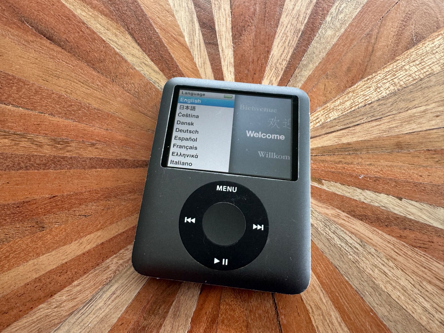 Apple Lettore multimediale portatile: Apple iPod Nano 3. Generation 8GB Schwarz Click Wheel – Usato da St. Gallen venduto da hae_6rmh