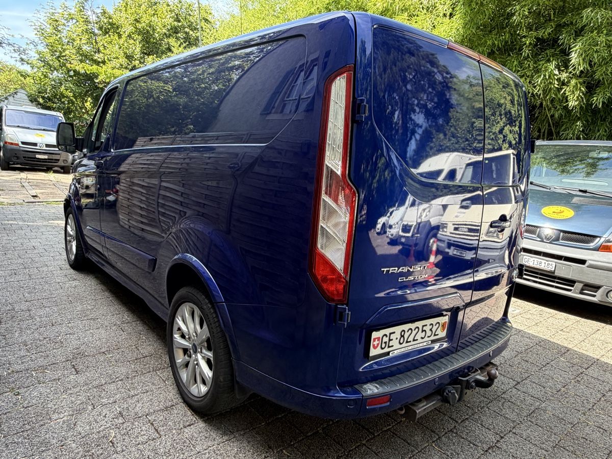 Ford Nutzfahrzeuge: Ford Transit Custom 2.0 manuelle, Diesel – Gebraucht aus Veyrier von Chessmann_Douane1255 3
