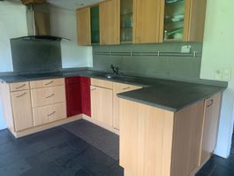 Küche aus Echtholz (Esche) und Sandstein mit Backofen