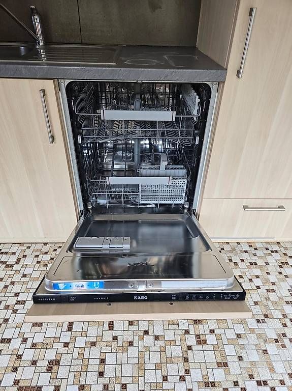 Cuisines complètes: Cuisine compacte avec électroménager  à démonter soi-même – D'occasion à Ovronnaz par yvo_zbn5 3