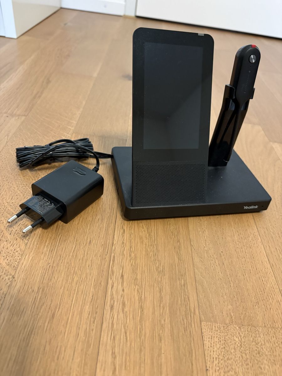 Yealink Cuffie: Yealink WH66 Wireless Headset mit Touchscreen-Basis – Usato da Altendorf venduto da seb_v7ln