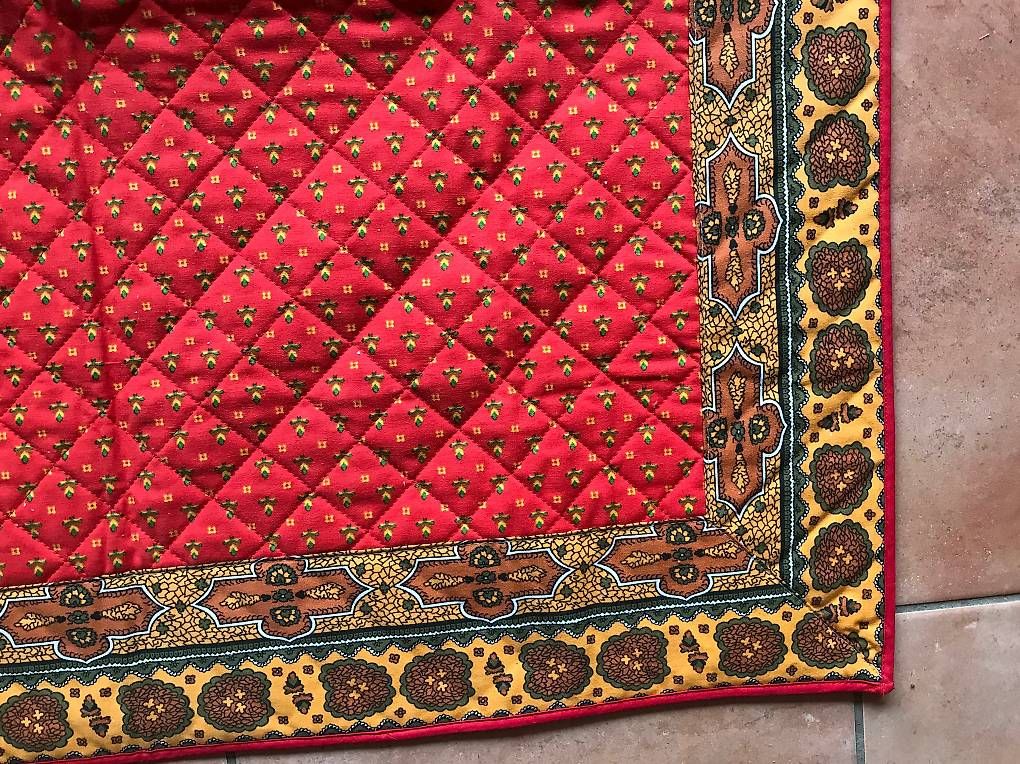 Stoffe: Petite nappe surpiquée – Gebraucht aus Estavayer-le-Lac von mar_2s6b 1