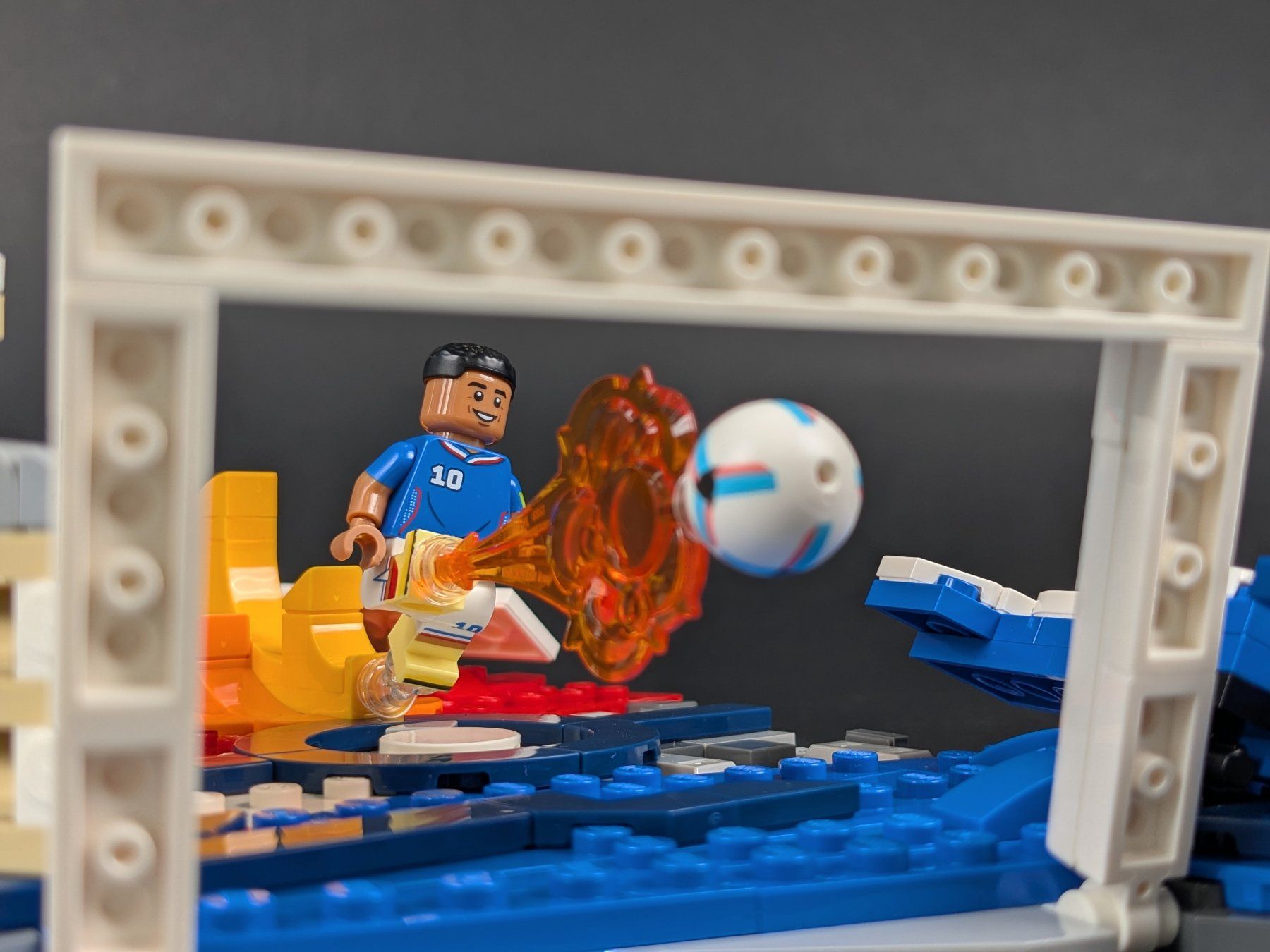 Lego Spielzeuge: LEGO Kylian Mbappé – Neu (gemäss Beschreibung) aus Dintikon von Restwert_Dintikon 3