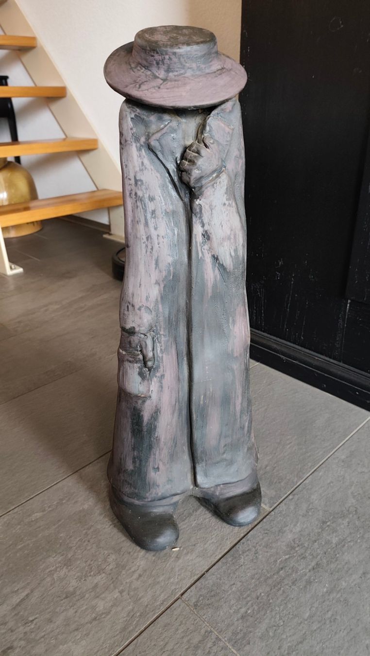 Statuette: Figur von Aribert Hannappel – Usato da Bern venduto da Buybest24