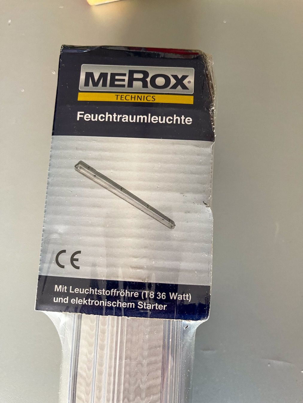 Lampadari & plafoniere: MEROX Feuchtraumleuchte 120cm – Usato da Bülach venduto da sabrista 2
