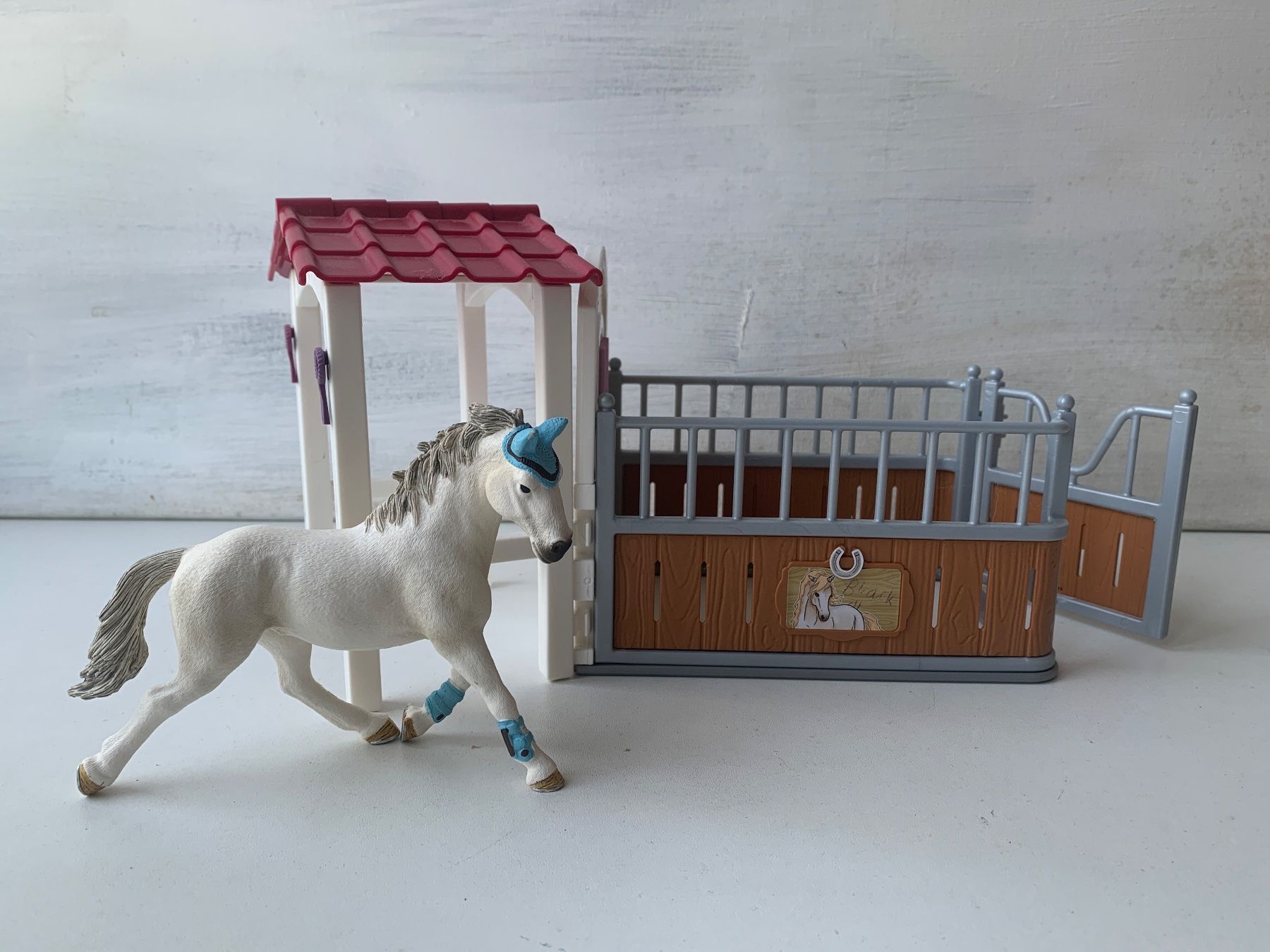 Schleich Giocattoli: Schleich Pferd Araber Schimmel Pferdebox Stall – Usato da Belp venduto da you-and-me 3