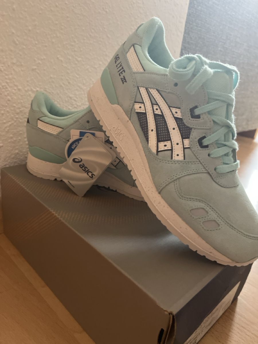 Asics Scarpe da donna: asics gel lyte snowflake  – Nuovo e nell'imballaggio originale da Bremgarten AG venduto da siljamorgenthaler 3