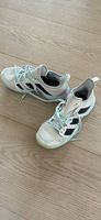 Adidas Halle Schuhe, Grösse 33
