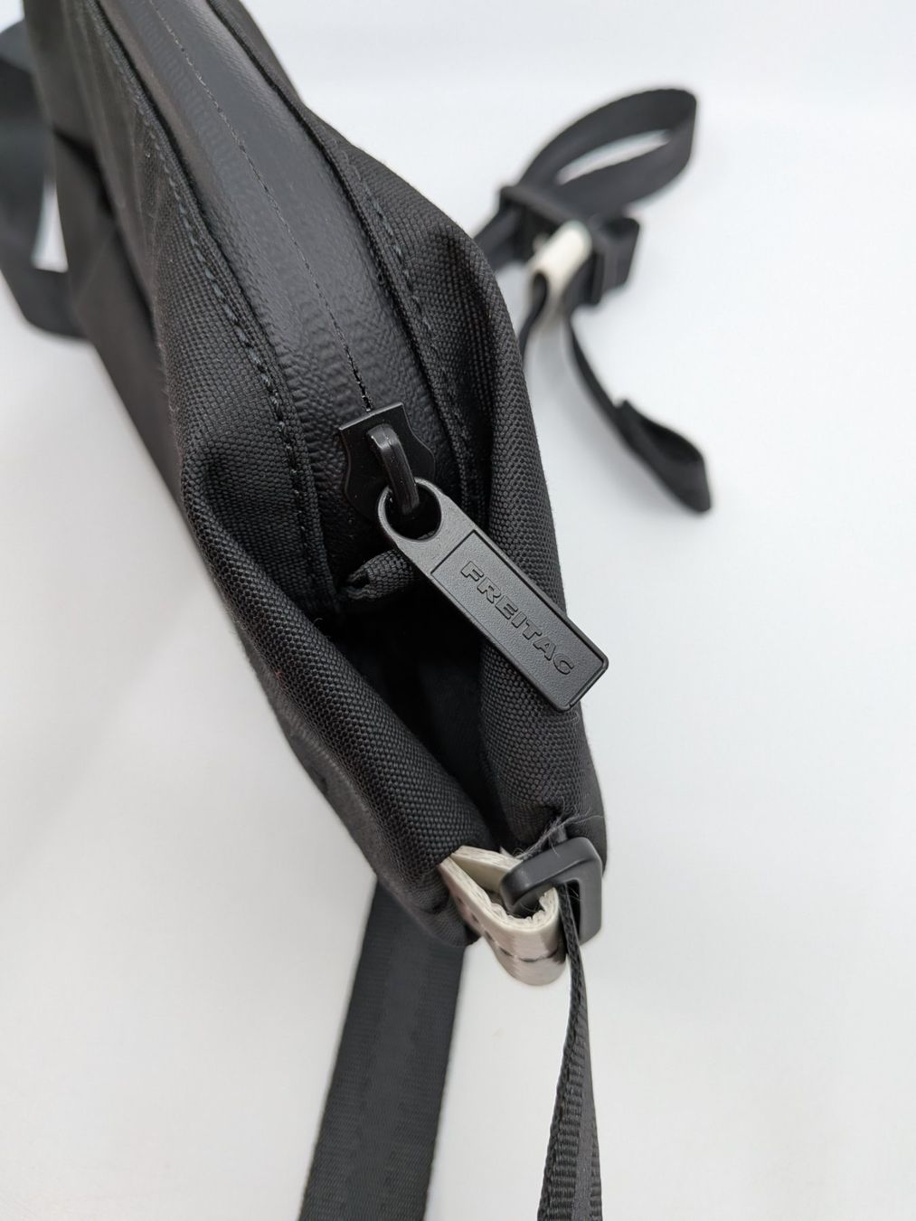 Freitag Borse: Freitag Gürteltasche – Usato da Emmen venduto da magelan 4