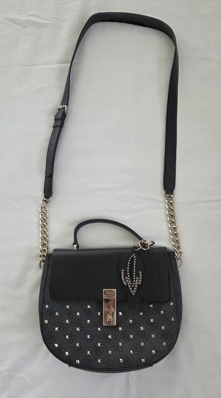 Guess Borse da donna: Modell "Nissana" der Marke GUESS. – Nuovo (secondo la descrizione) da Belp venduto da mar_wyp6