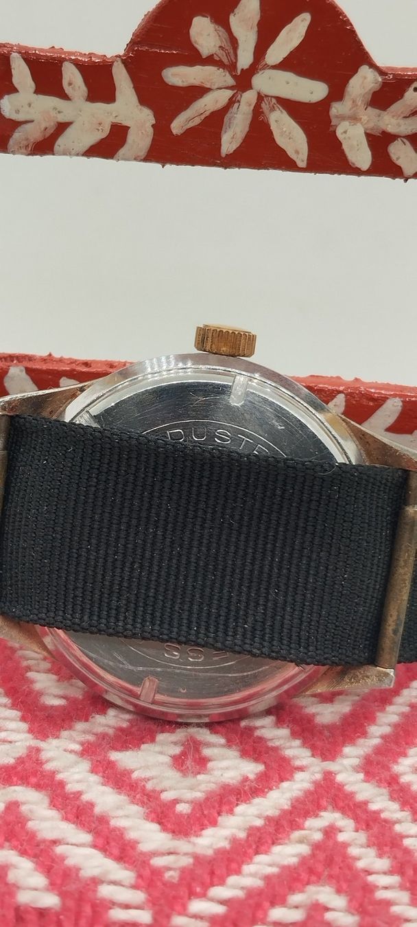 Orologi: Montre années 40's – Usato da La Chaux-de-Fonds venduto da jac_9llg 6