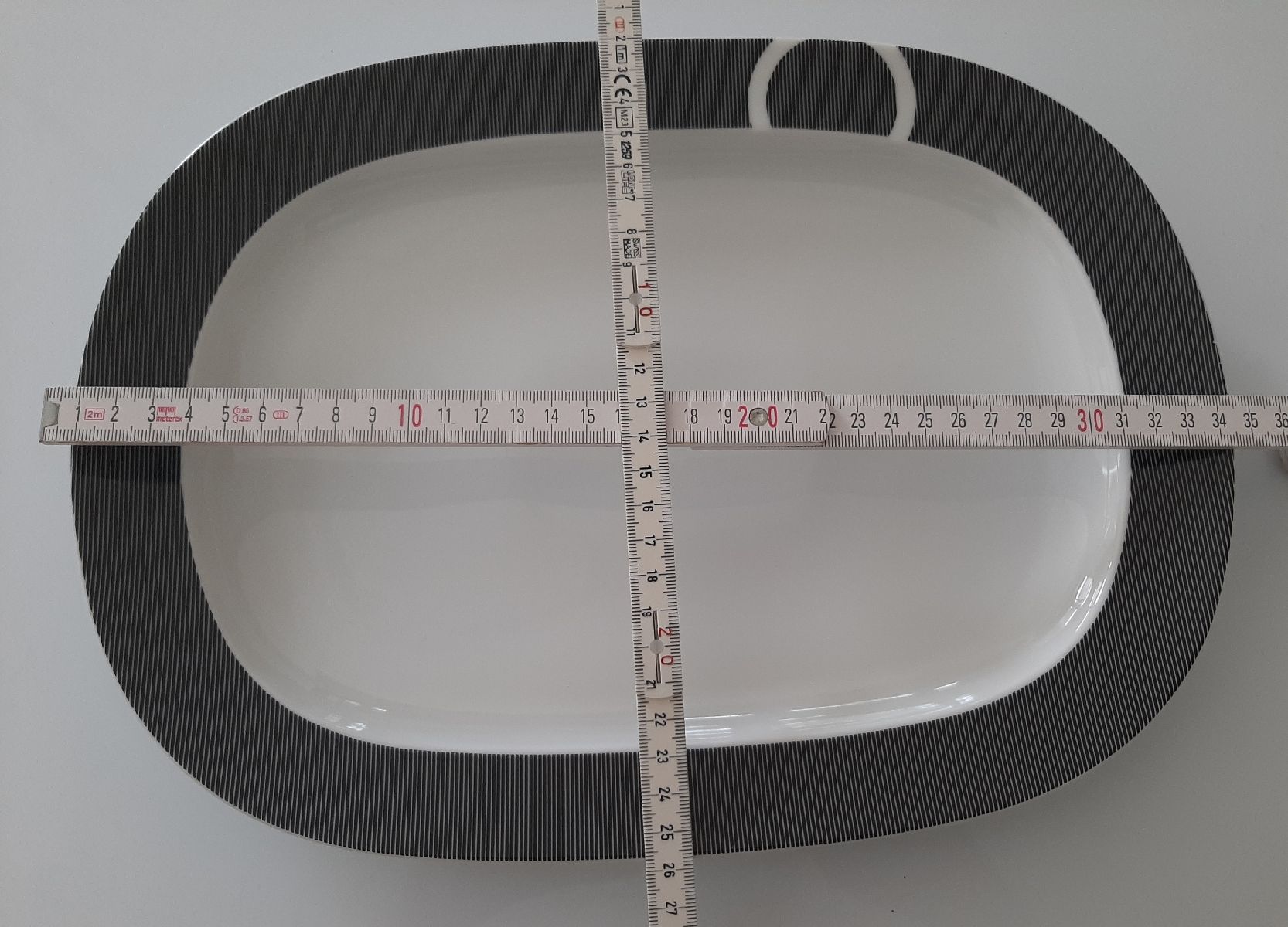 Plateaux: Thomas Vario Black Circle Fleischplatte – D'occasion à Frutigen par Mgirasol 1