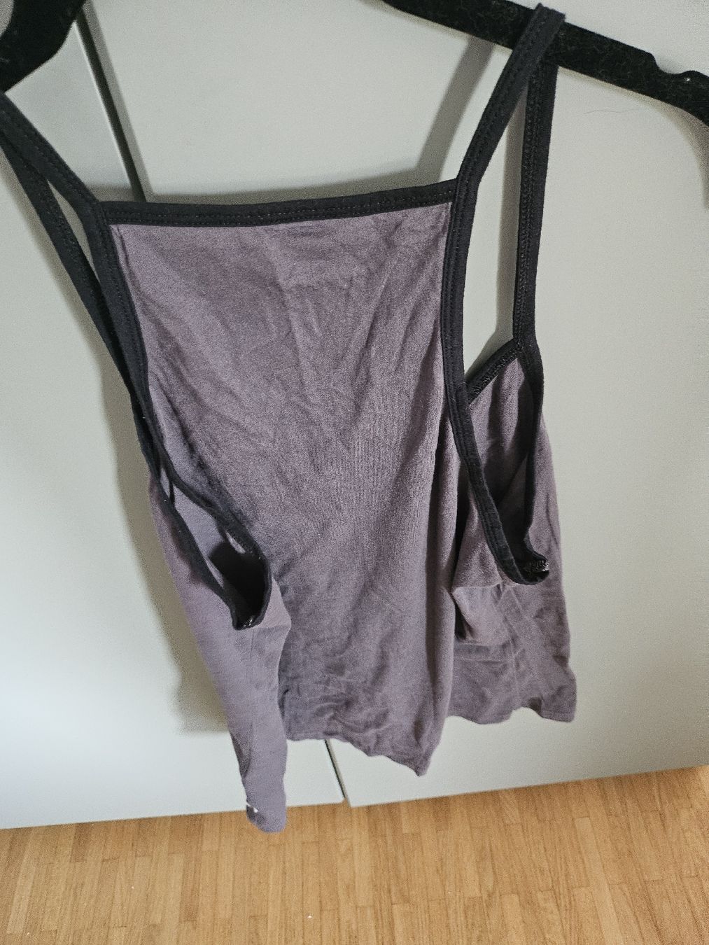 Top: Top gris Hurley – Nuovo (secondo la descrizione) da La Tour-de-Peilz venduto da mar_2r26 1
